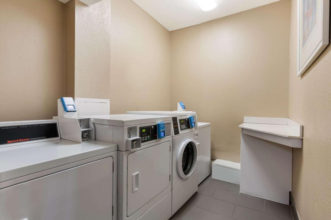 Comfort Inn South Oceanfront Nags Head Ngoại thất bức ảnh