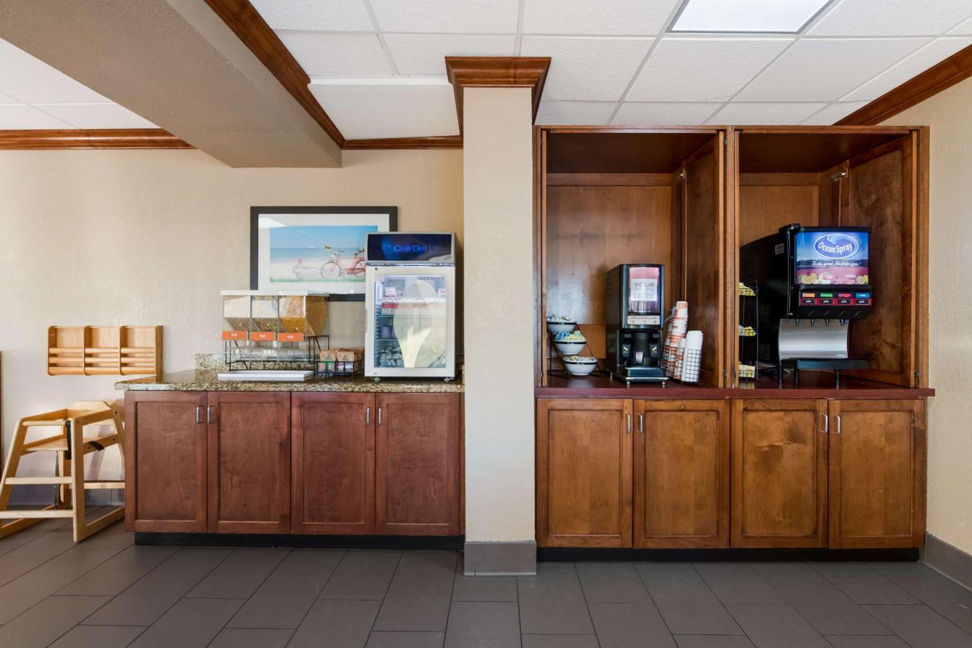 Comfort Inn South Oceanfront Nags Head Ngoại thất bức ảnh