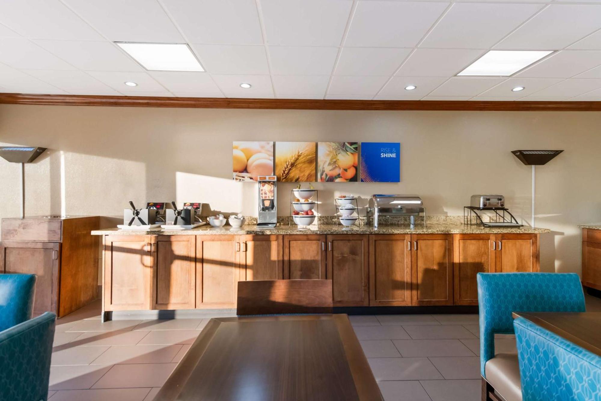 Comfort Inn South Oceanfront Nags Head Ngoại thất bức ảnh
